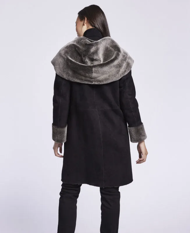 #4284 Shearling coat with convertible collar   just 2 1/L 1/XL  $500   sorry no additional discounts