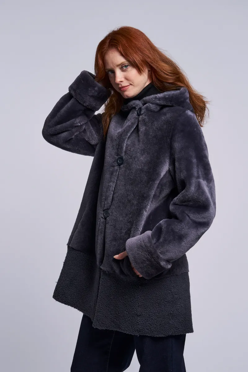 477HD Hooded shearling coatJust 1 left  1/S  1/M  $500  sorry no additional discounts