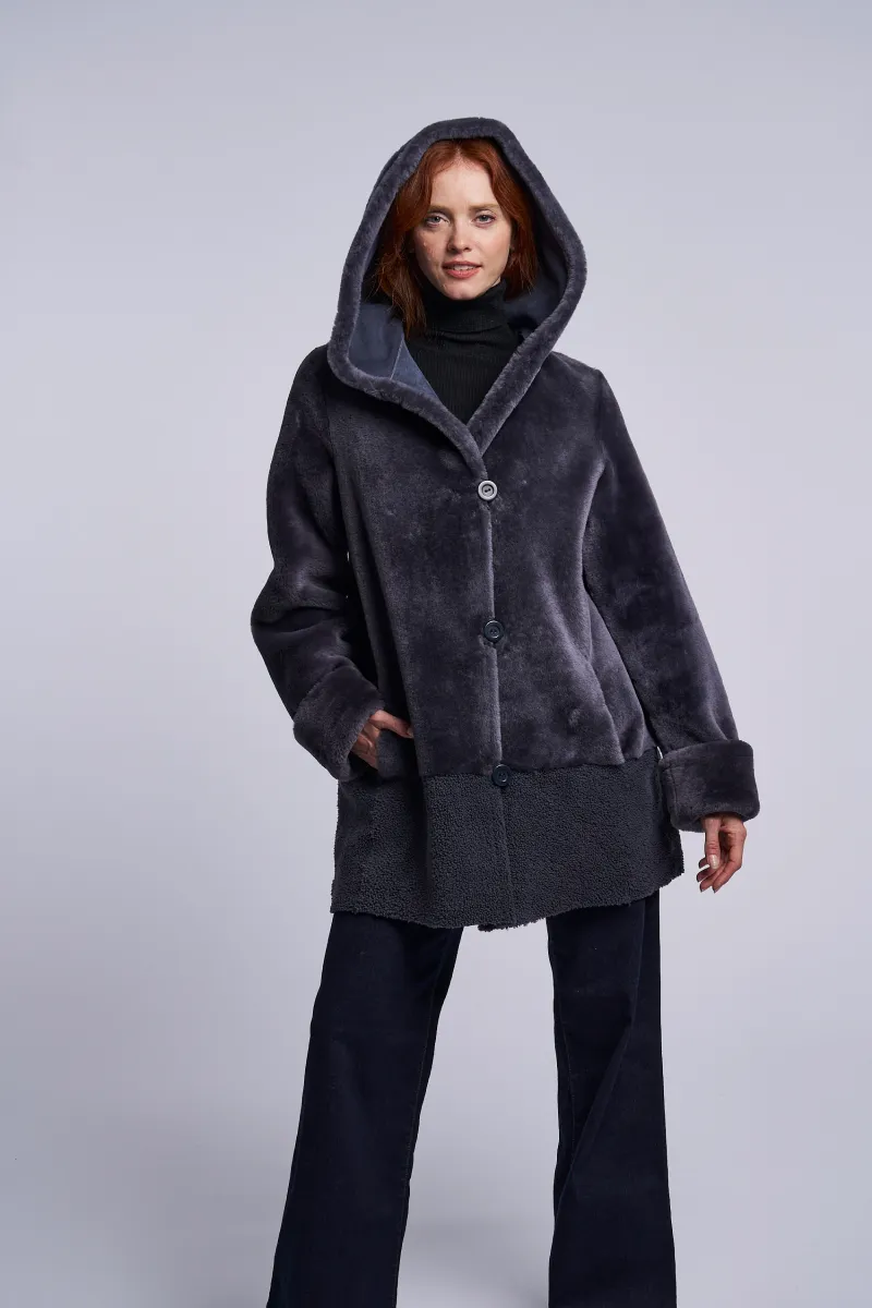 477HD Hooded shearling coatJust 1 left  1/S  1/M  $500  sorry no additional discounts