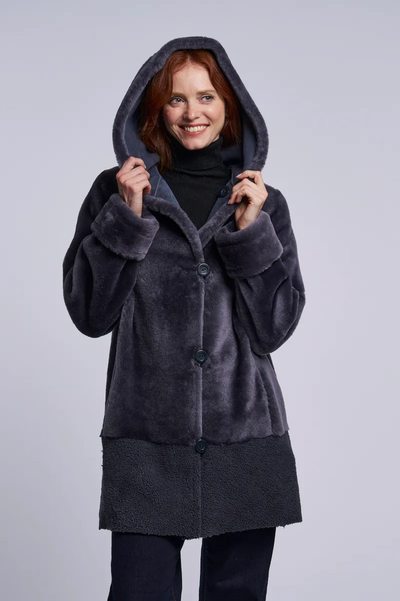 477HD Hooded shearling coatJust 1 left  1/S  1/M  $500  sorry no additional discounts