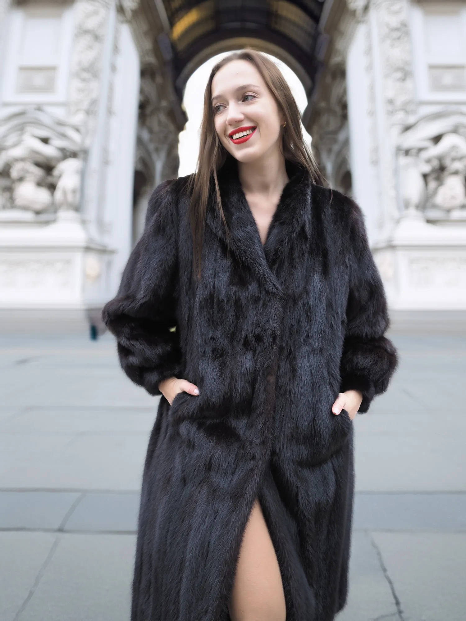 Dark Ranch Black Mink Fur Coat Coats M Petit Classic Design