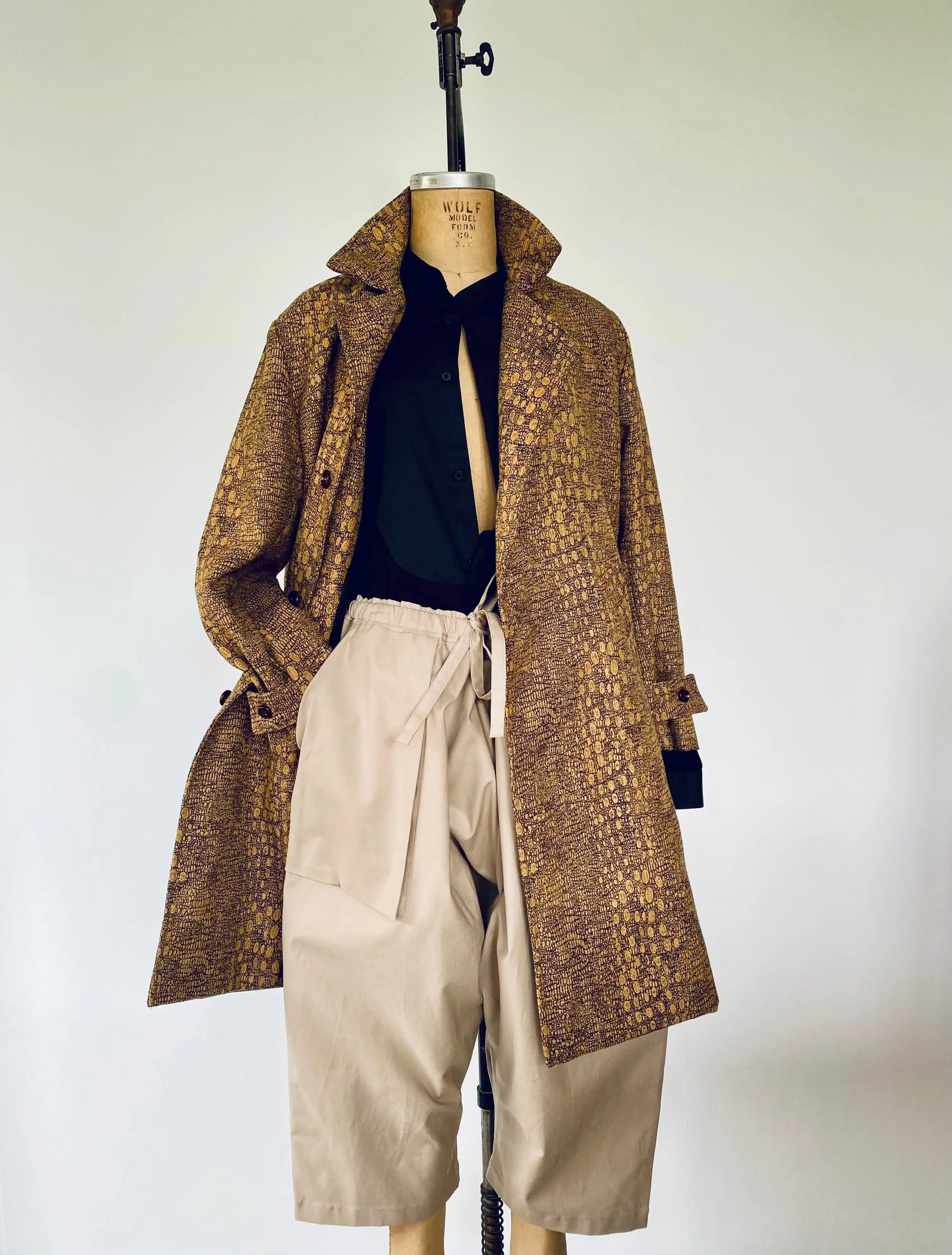 EXCLUSIVE: Vintage Inspired Trench Coat