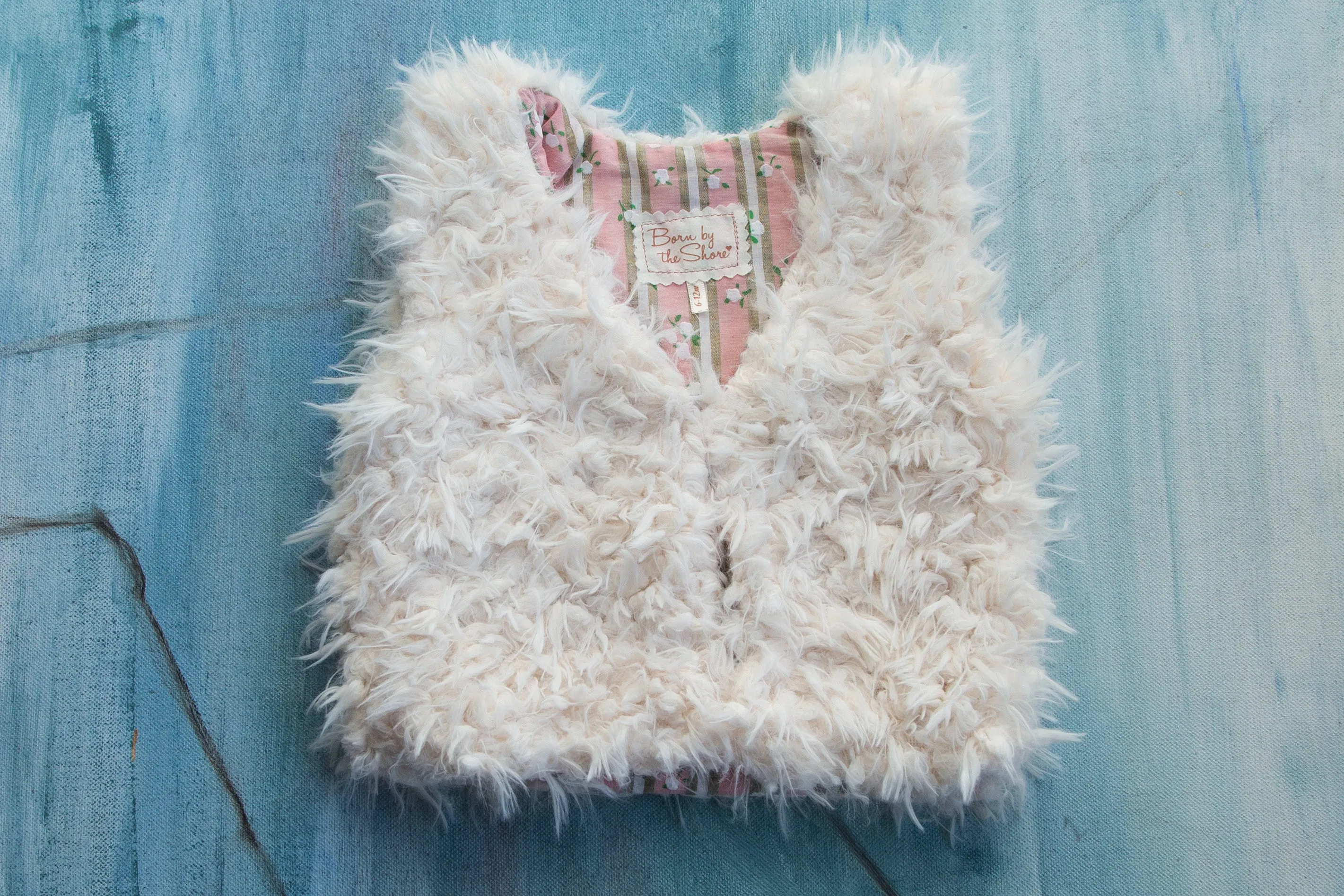 Girls White Faux Fur Vest | Flower Stripes Rose