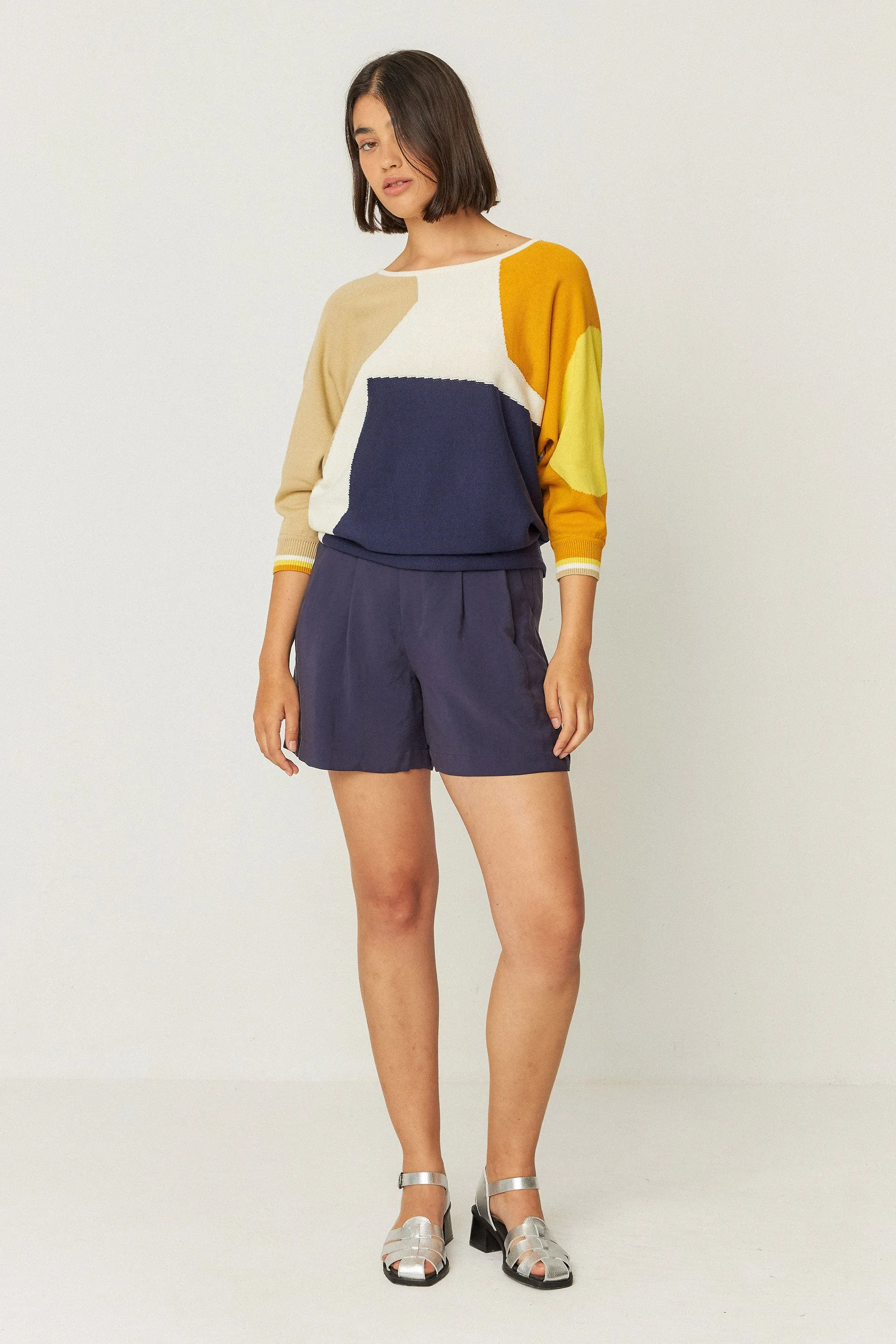 NAIKE-GOTS SWEATER