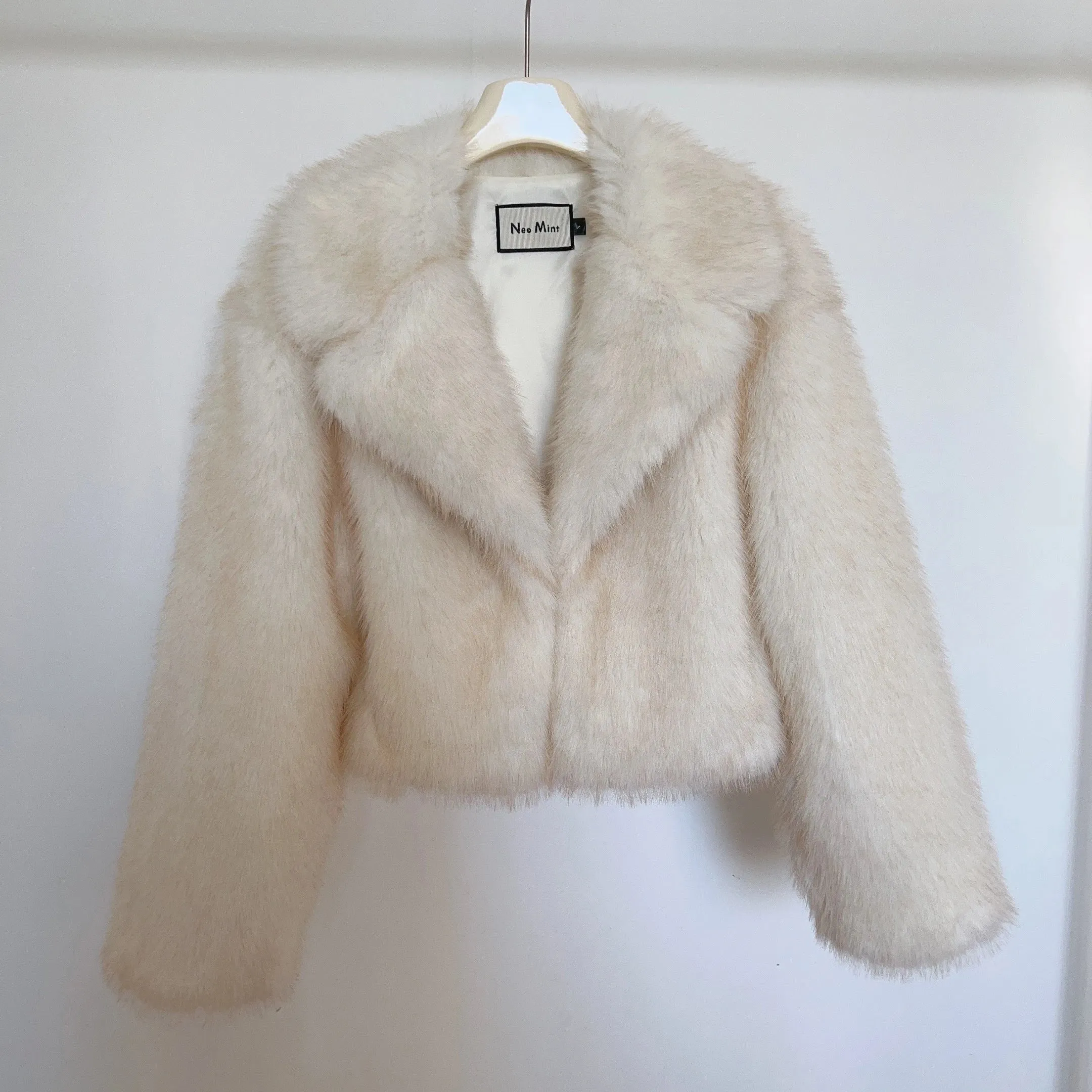 Neo Mint Luxury Brand Runway Fashion Yellow Gradient Cropped Fluffy Fur Jacket Coat Women Winter Thicken Faux Fox Fur Outerwear