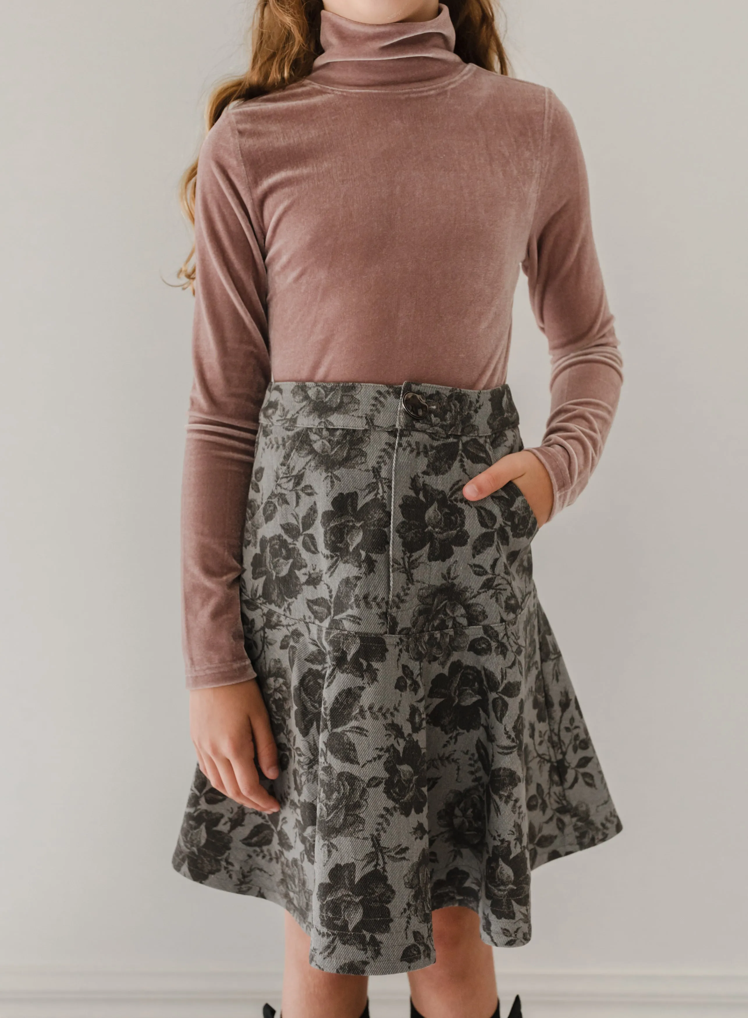 Petite Amalie Black Rose Printed Denim Skirt