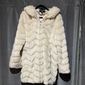Portrait vory Hooded Faux Fur Coat