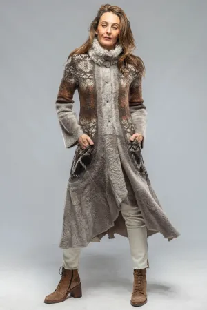 Sawatch Shearling Coat In Pearl Grey