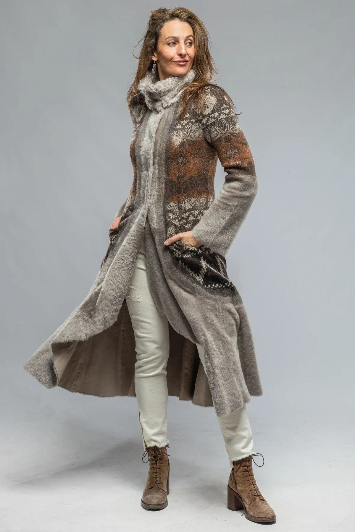 Sawatch Shearling Coat In Pearl Grey
