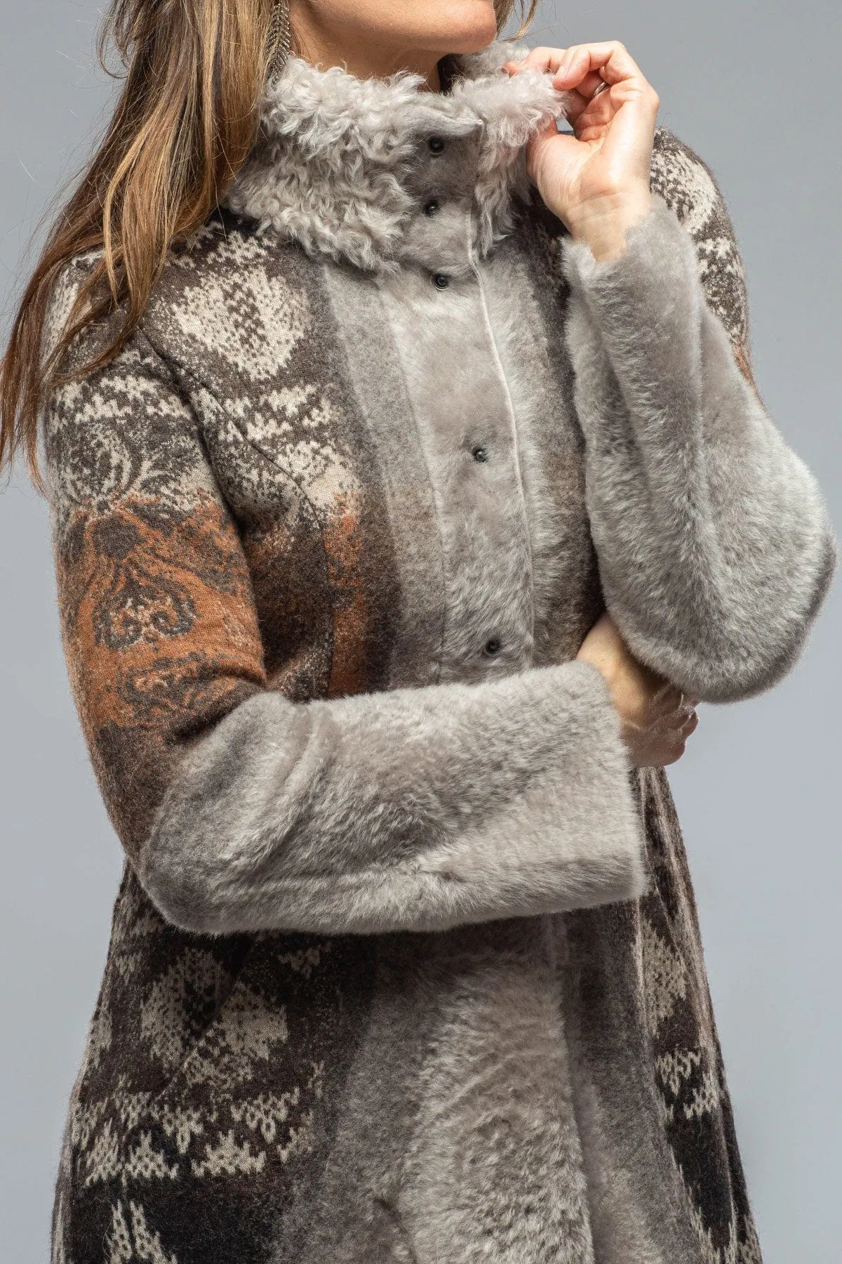 Sawatch Shearling Coat In Pearl Grey