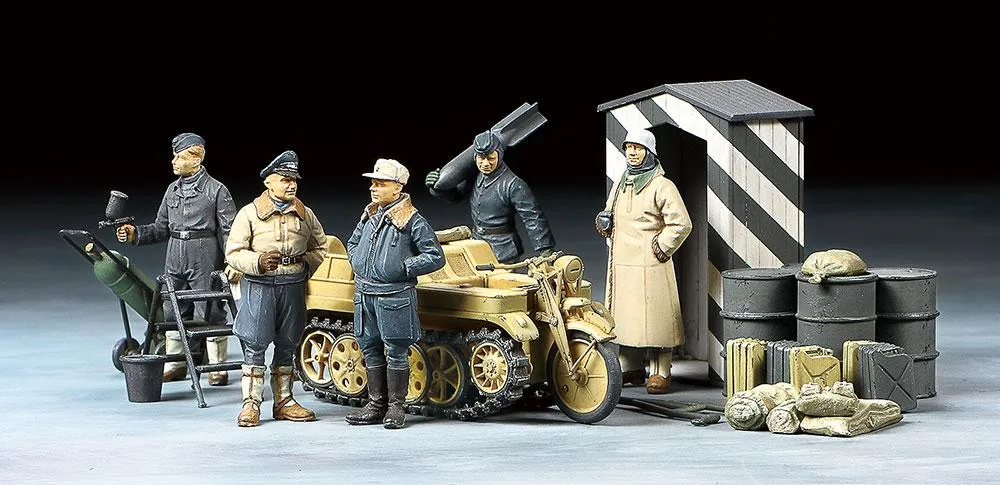 Tamiya 1/48 Luftwaffe Crew (Winter) Kit