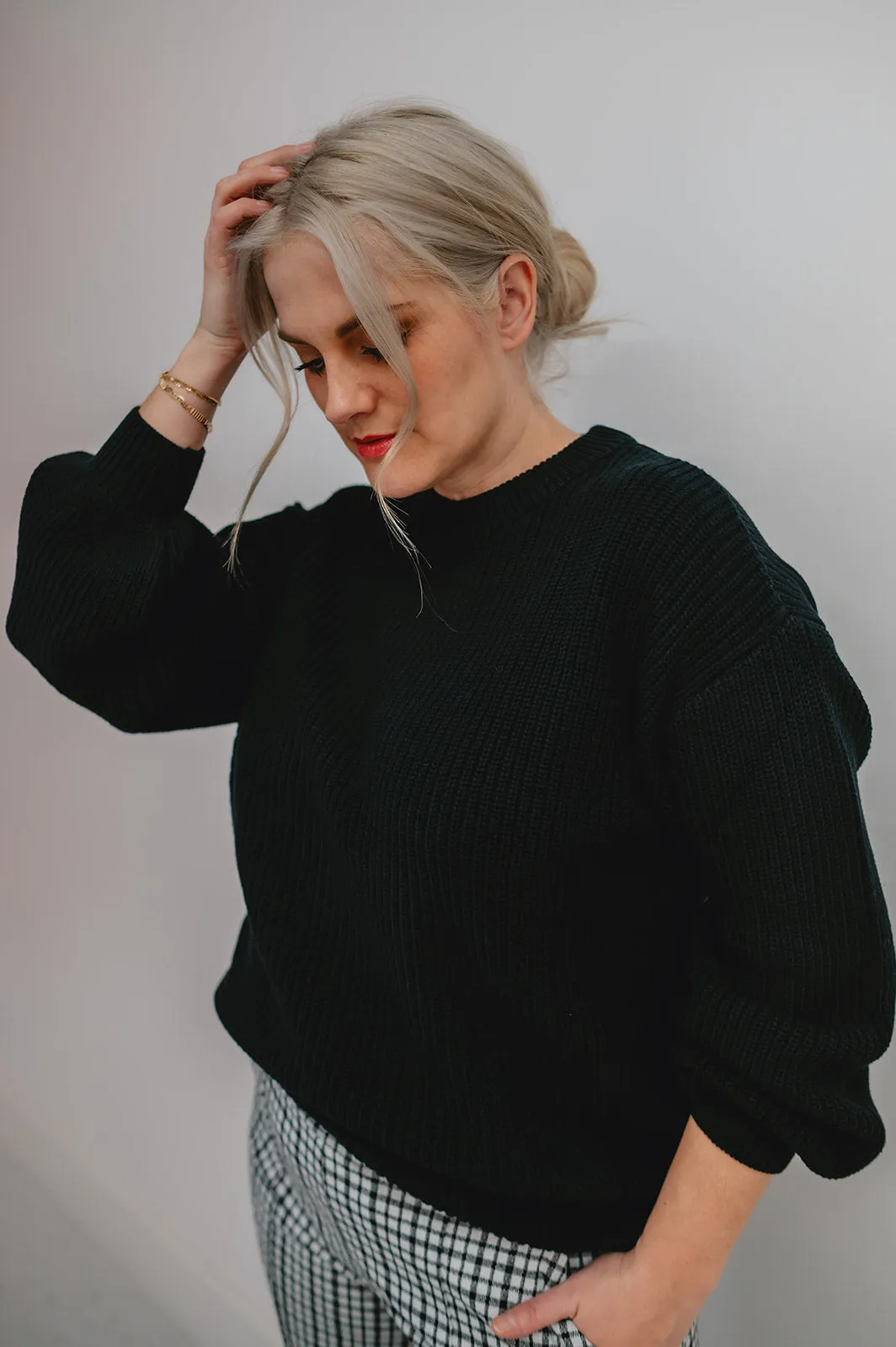 The Kilia Sweater by Minimum - Black