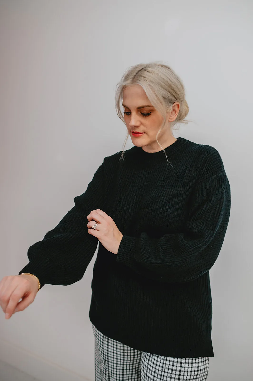 The Kilia Sweater by Minimum - Black