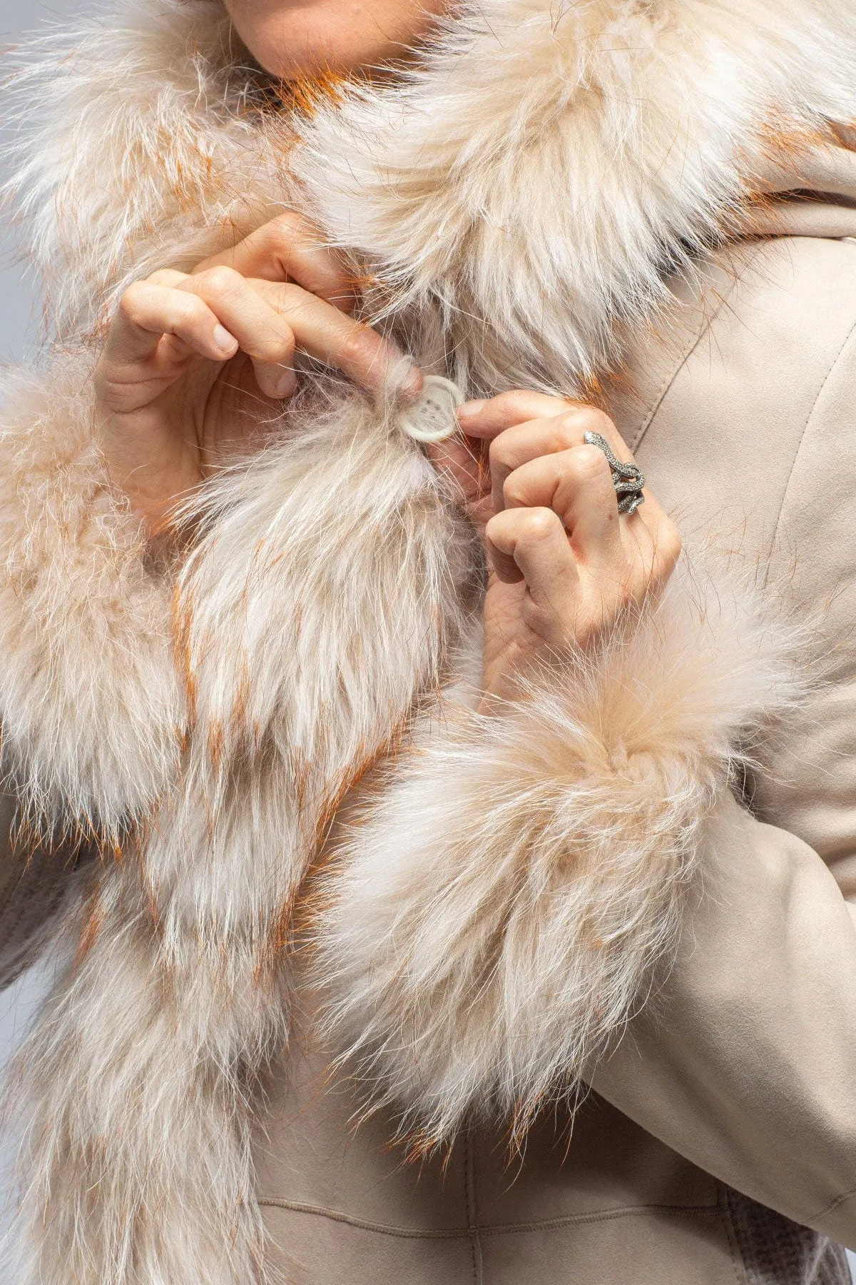 Volpe Shearling W/ Knit Side Panels In Ice