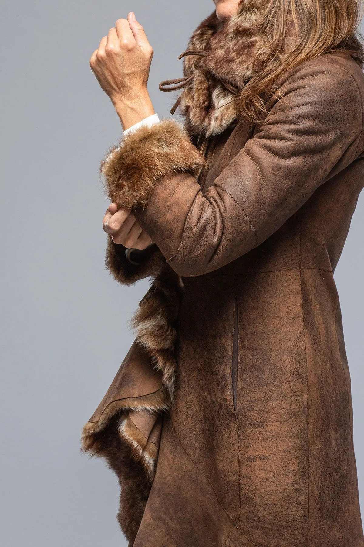 Wild Long Reversible Shearling